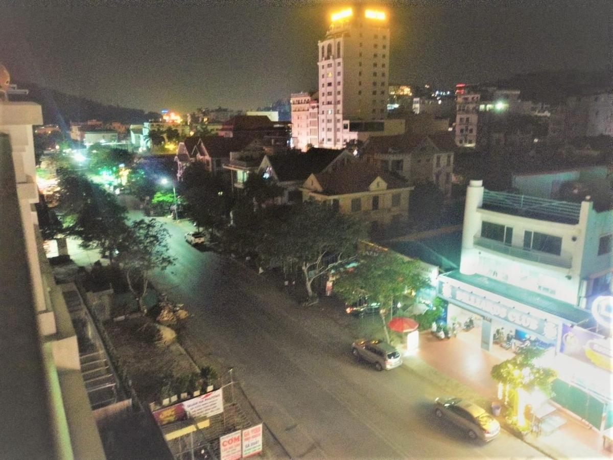 Phoenix Hotel Ha Long Esterno foto