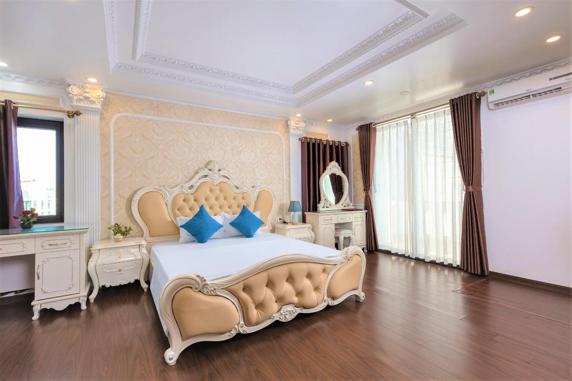 Phoenix Hotel Ha Long Esterno foto